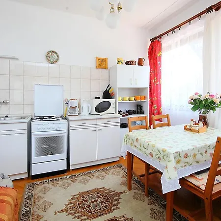 Дом отдыха Holiday Balaton H2084 *